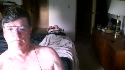Snapshot of hg99too chatting on June 15, 1:46 pm hg99too online show from June 15, 1:46 pm