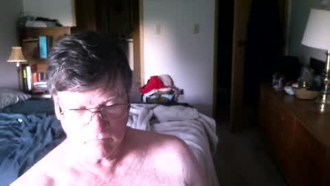 Snapshot of hg99too chatting on June 16, 1:14 pm hg99too online show from June 16, 1:14 pm