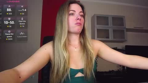 Lina online show from December 16, 7:57 am