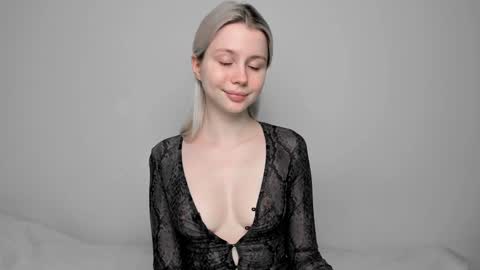 Popsy Risha online show from February 5, 6:34 pm