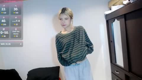 hi_scarlett online show from December 23, 9:49 am