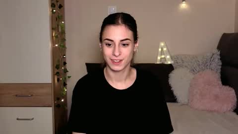 Ana online show from December 15, 8:13 pm