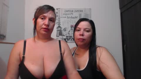 Tinna online show from May 2, 10:20 am
