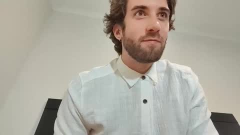 Snapshot of hiddengaze chatting on February 16, 5:14 am HiddenGaze online show from February 16, 5:14 am