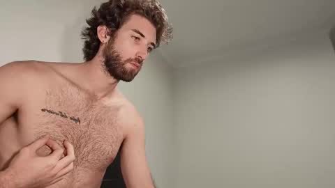 Snapshot of hiddengaze chatting on February 27, 1:33 pm HiddenGaze online show from February 27, 1:33 pm