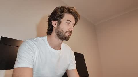 Snapshot of hiddengaze chatting on April 1, 3:20 pm HiddenGaze online show from April 1, 3:20 pm