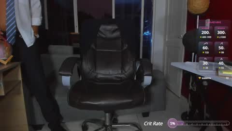 Snapshot of hiddenoffice chatting on December 12, 11:14 pm George online show from December 12, 11:14 pm