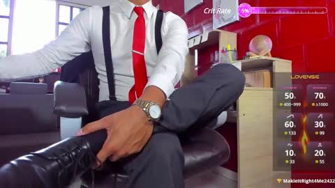 Snapshot of hiddenoffice chatting on January 9, 10:09 pm George online show from January 9, 10:09 pm