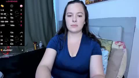 Snapshot of hidianapaola chatting on June 25, 11:09 pm Diana online show from June 25, 11:09 pm