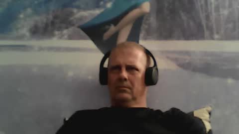 Snapshot of higflyorgazmus chatting on November 9, 1:31 pm Highflyorgasm online show from November 9, 1:31 pm