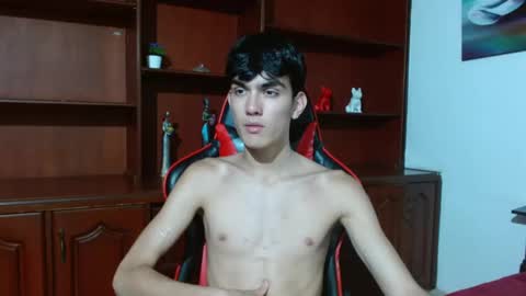 high star online show from December 17, 8:10 pm