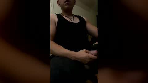 Snapshot of highdaddy420420 chatting on April 18, 10:10 pm highdaddy420420 online show from April 18, 10:10 pm