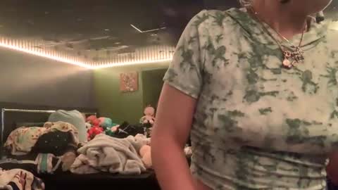 HiGHNESS CANNA online show from November 1, 9:44 am