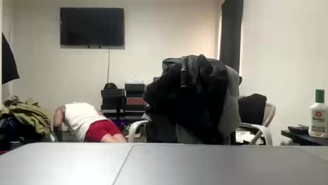 Snapshot of hihello7777 chatting on October 14, 6:52 pm hihello7777 online show from October 14, 6:52 pm