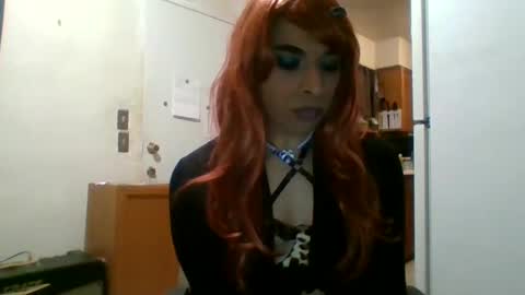 hihheelstranny online show from February 21, 7:45 am