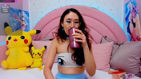 Snapshot of hikori_ chatting on December 22, 1:34 am Hikori online show from December 22, 1:34 am