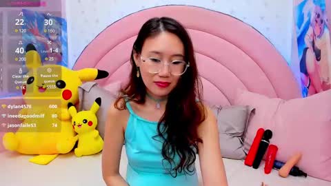 Snapshot of hikori_ chatting on March 7, 7:52 am Hikori online show from March 7, 7:52 am