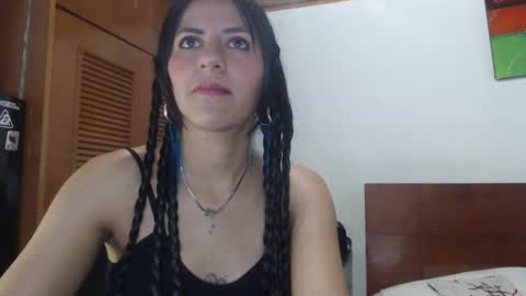 Snapshot of hilari18 chatting on January 21, 3:37 am hilaril18 online show from January 21, 3:37 am
