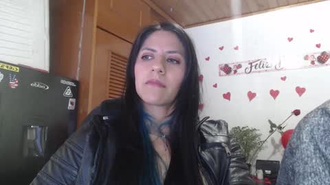 Snapshot of hilari18 chatting on February 15, 5:19 am hilaril18 online show from February 15, 5:19 am