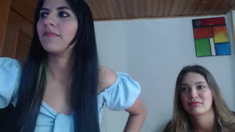 Snapshot of hilari18 chatting on September 20, 7:48 pm hilaril18 online show from September 20, 7:48 pm