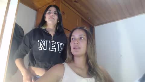 Snapshot of hilari18 chatting on September 26, 11:31 pm hilaril18 online show from September 26, 11:31 pm