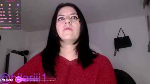 hilaril18 online show from May 21, 6:37 pm