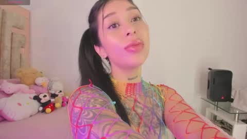 Snapshot of hilary_jones_22 chatting on May 28, 12:41 am LUNA new account FOLLOW ME online show from May 28, 12:41 am