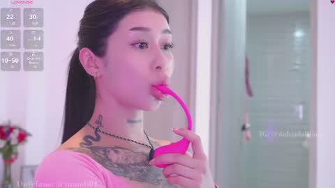 Snapshot of hilary_jones_22 chatting on July 9, 12:58 am LUNA new account FOLLOW ME online show from July 9, 12:58 am