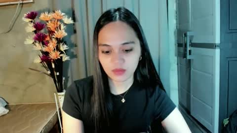 Snapshot of hilarymolly chatting on May 7, 6:35 pm hilarymolly online show from May 7, 6:35 pm