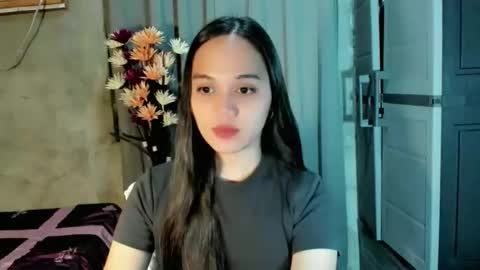 Snapshot of hilarymolly chatting on May 9, 6:13 pm hilarymolly online show from May 9, 6:13 pm