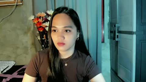Snapshot of hilarymolly chatting on June 11, 7:23 pm hilarymolly online show from June 11, 7:23 pm