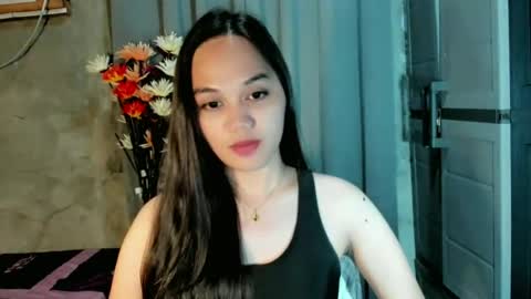 Snapshot of hilarymolly chatting on June 23, 6:39 pm hilarymolly online show from June 23, 6:39 pm