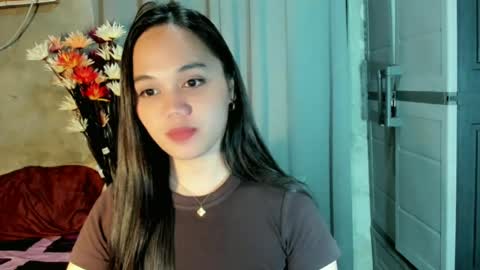 Snapshot of hilarymolly chatting on July 9, 8:35 pm hilarymolly online show from July 9, 8:35 pm