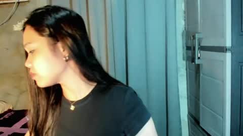 Snapshot of hilarymolly chatting on July 11, 9:27 pm hilarymolly online show from July 11, 9:27 pm
