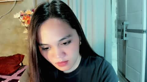 Snapshot of hilarymolly chatting on July 13, 8:33 pm hilarymolly online show from July 13, 8:33 pm