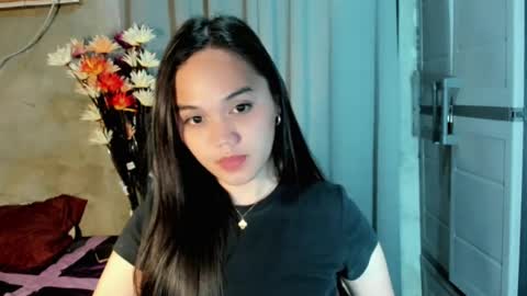 Snapshot of hilarymolly chatting on July 14, 2:05 am hilarymolly online show from July 14, 2:05 am