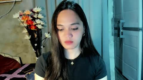 Snapshot of hilarymolly chatting on July 17, 7:52 pm hilarymolly online show from July 17, 7:52 pm