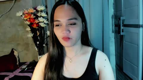Snapshot of hilarymolly chatting on July 27, 11:17 am hilarymolly online show from July 27, 11:17 am