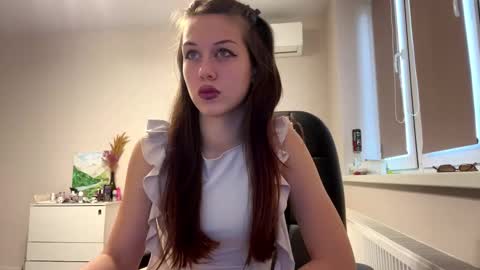 Snapshot of hildredmabray chatting on November 21, 10:25 am Hi Im Elizabeth online show from November 21, 10:25 am