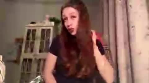 Snapshot of hildredmabray chatting on December 14, 3:06 pm Hi Im Elizabeth online show from December 14, 3:06 pm