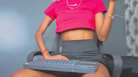  Hillary  online show from February 3, 9:53 pm