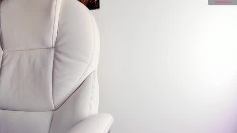 Hillary online show from September 16, 11:44 am