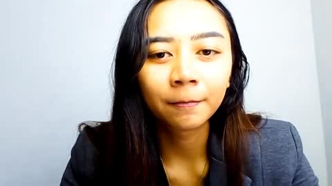 Naomi online show from June 1, 6:15 am
