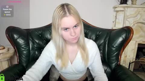 hilleva online show from November 20, 9:31 am