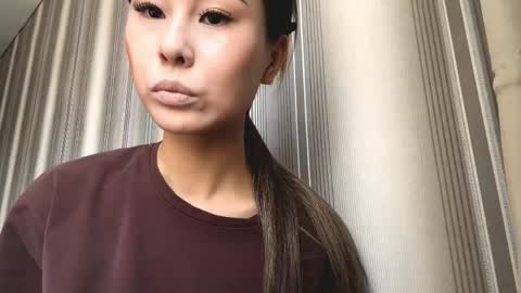 Lia online show from March 30, 8:15 am