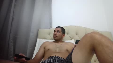 Snapshot of himoreno97 chatting on September 23, 1:41 am Hi moreno online show from September 23, 1:41 am