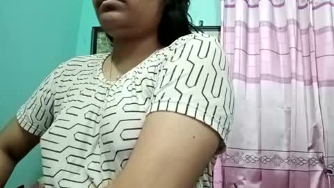 himuhimu22 online show from January 21, 8:54 pm