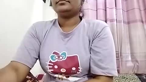 himuhimu22 online show from February 10, 9:57 am