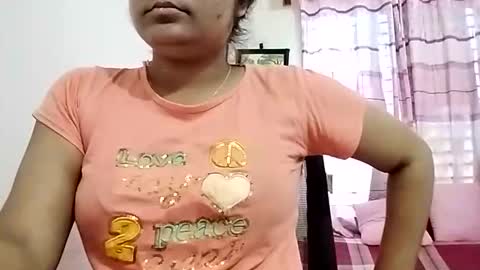 Snapshot of himuhimu22 chatting on May 5, 6:43 am himuhimu22 online show from May 5, 6:43 am