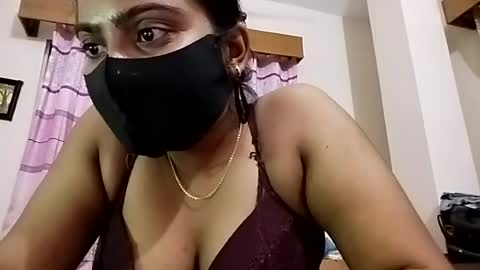 Snapshot of himuhimu22 chatting on June 12, 10:08 pm himuhimu22 online show from June 12, 10:08 pm